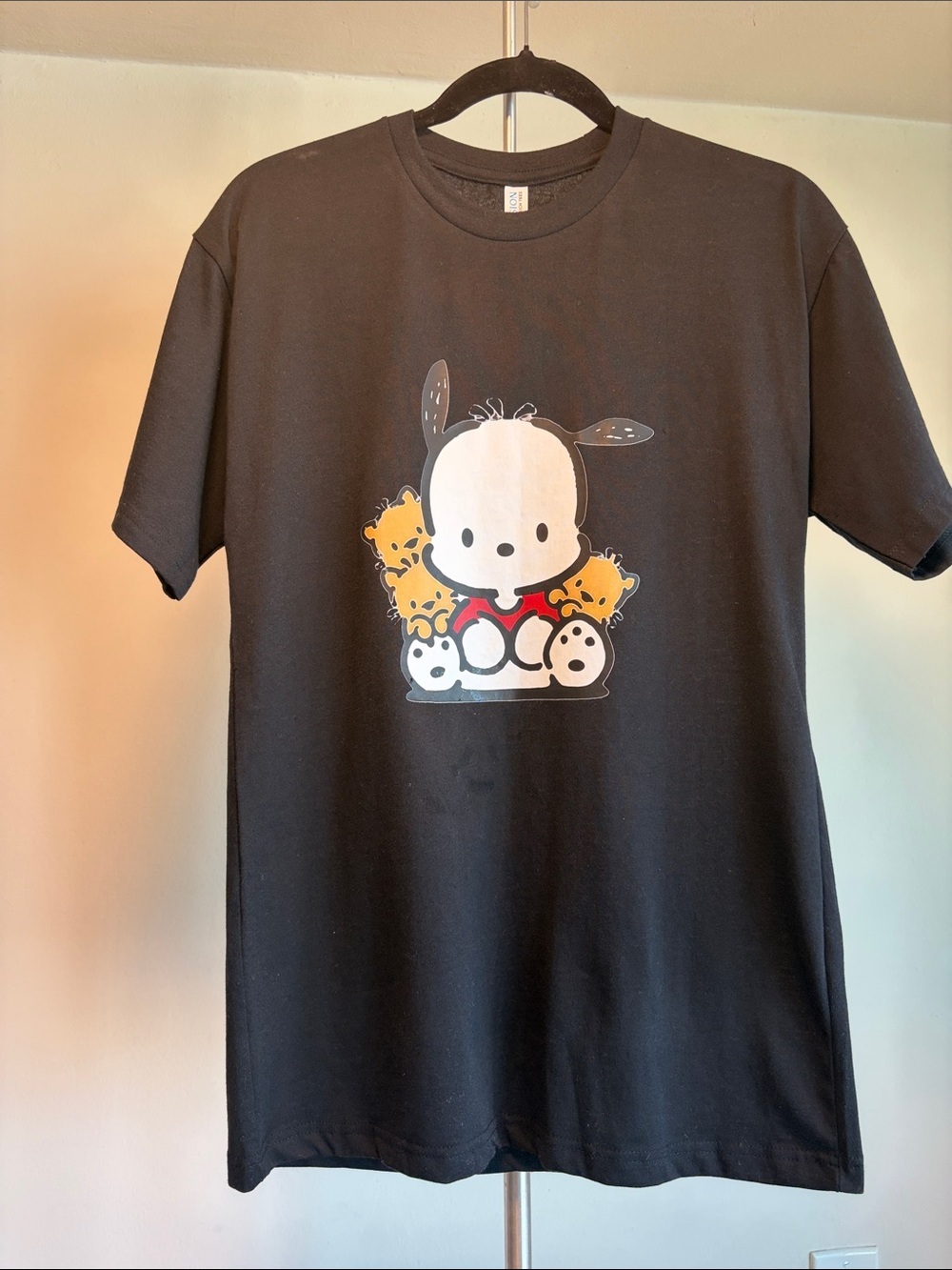 NWOT Pochacco sitting with Friends short sleeve T Black M